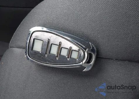 2016 Chevrolet Malibu 1Fl из США, поврежденный, VIN 1G1ZC5ST0GF212075